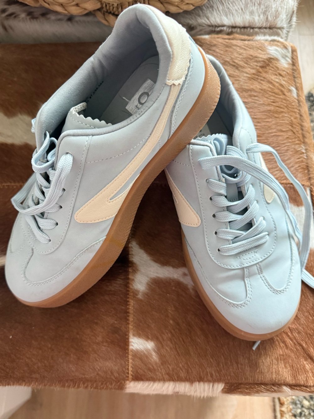 Light Blue Dolce Vita - Russo  woman’s sz 7